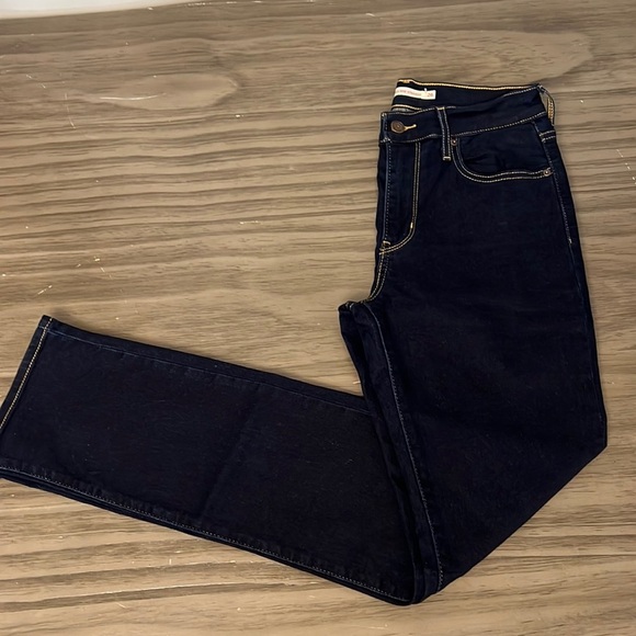 Levi's Denim - LEVIS HIGH RISE STRAIGHT WOMENS JEANS 26